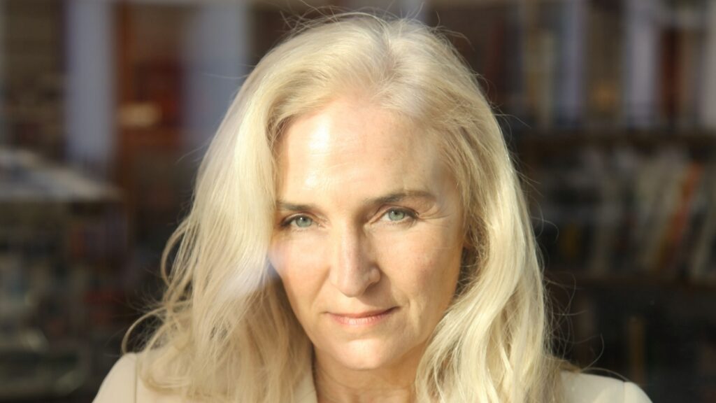 Olwen Fouéré